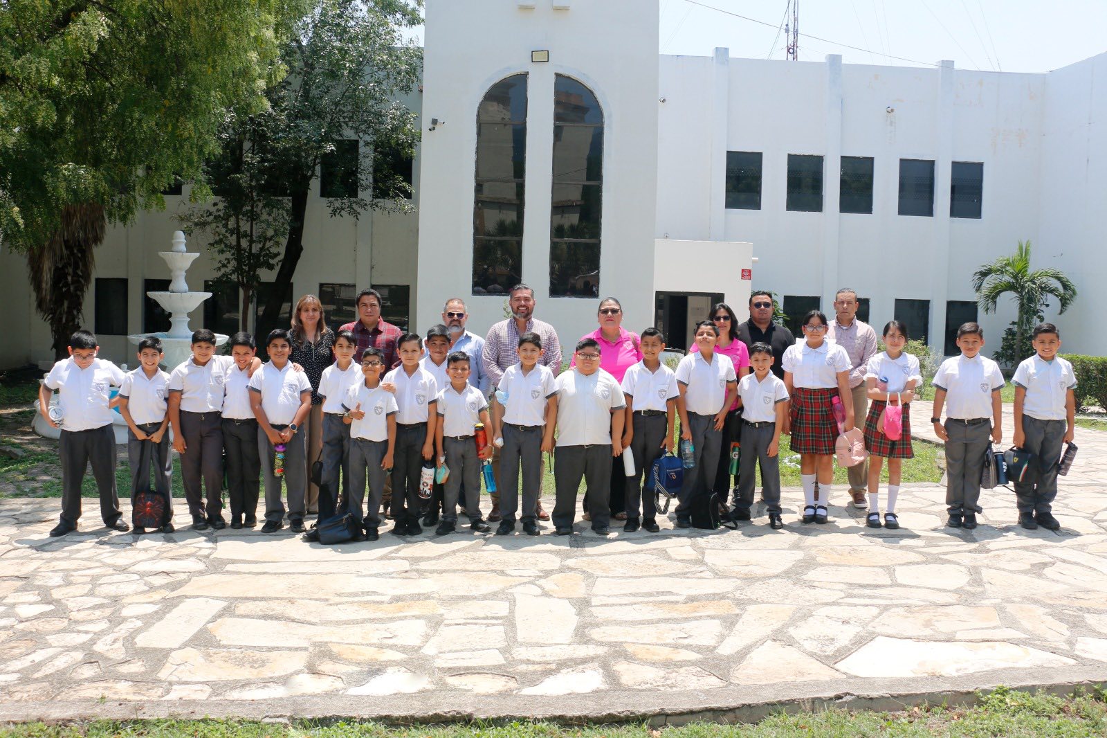 Fortalecen aprendizaje tecnológico 👩🏻‍💻👨🏻‍💻 en estudiantes de educación básica.